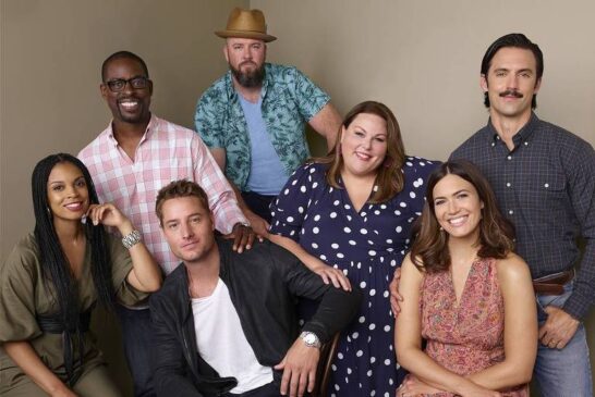 Jones interpretou William Hill, o pai biológico de Rendall Pearson (Sterling K. Brown)