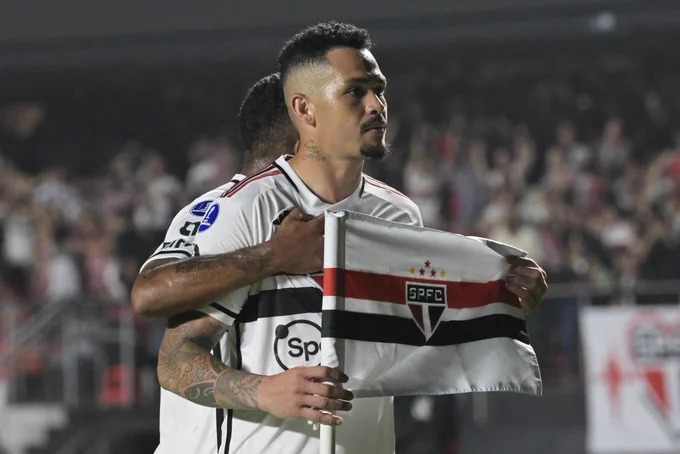 São Paulo avança na Sulamericana