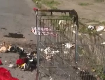 A vítima estava amarrada e amordaçada dentro de um carrinho de compras, em uma rua do bairro Pirajá