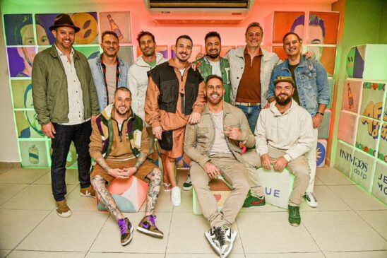 Jeito Moleque e Inimigos da HP fazem show em SP