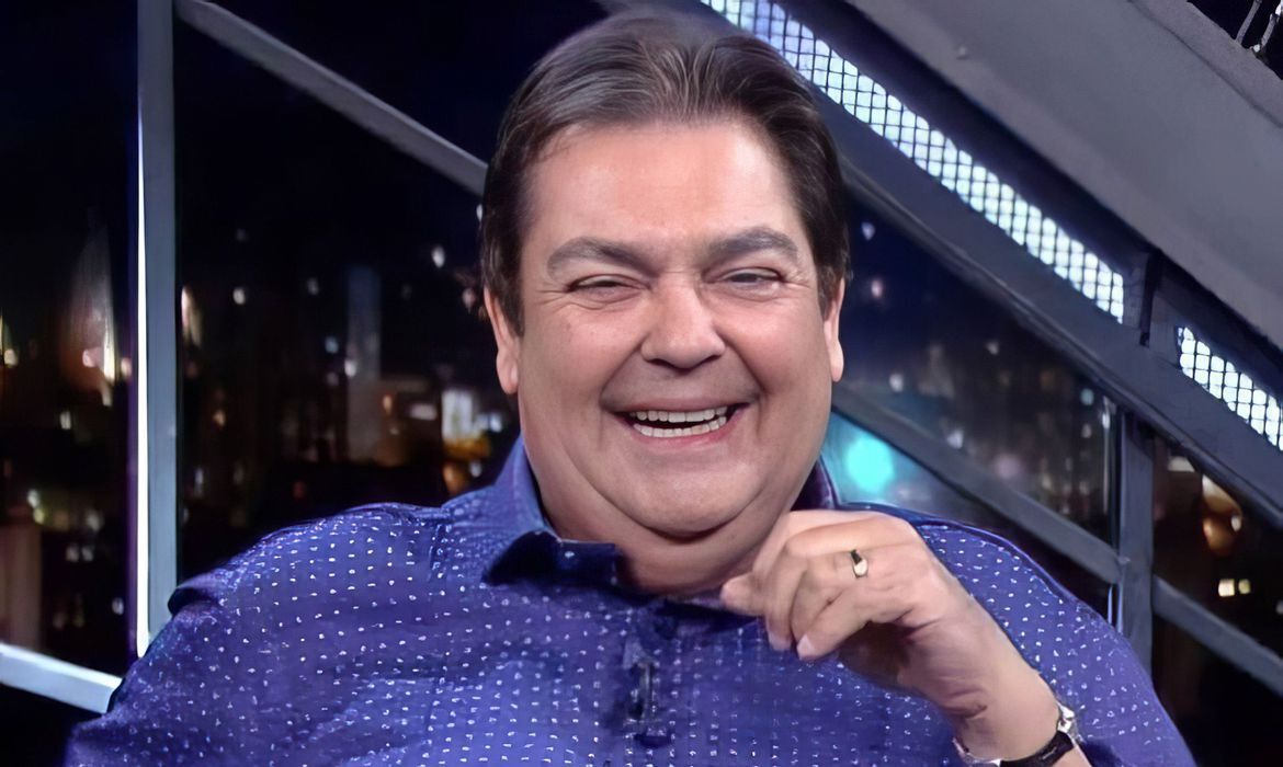 O boletim médico, divulgado nesta sexta-feira (1&ordm;), destaca que ele segue evoluindo bem