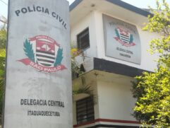 O crime que é investigado pela delegacia central da cidade (foto) teria ocorrido em uma ocupação montada na Vila Sônia, em Itaquaquecetuba, na Grande São Paulo