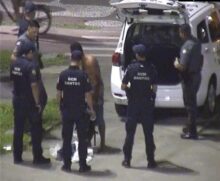 Acusado sendo abordado pela Guarda Municipal, nesta segunda-feira