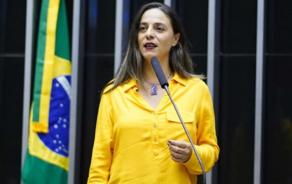 A deputada do Rio Grande do Sul vem alertando sobre o retrocesso que está PEC representa