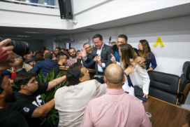Audiência Pública na Câmara Municipal de Taboão precisou ser encerrada após a GCM intervir para acabar com a confusão