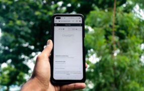 Ainda que o tema tenha ganhado luz recentemente, a inteligência artificial já convive há algum tempo em nossa sociedade