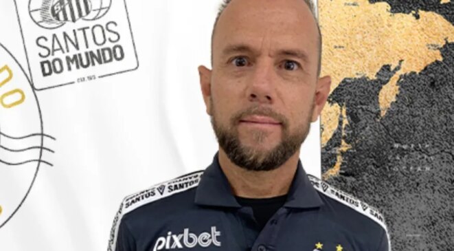 O comandante Kleiton Lima pediu demissão do time feminino do Santos nesta quinta-feira (7)