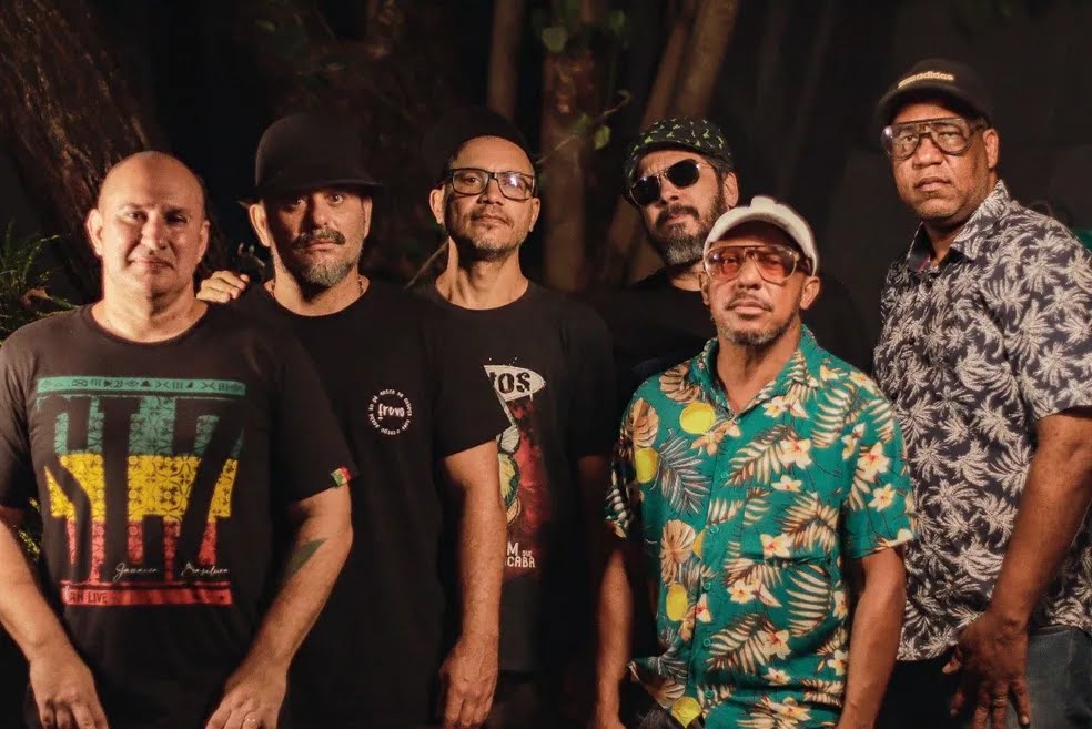 Nação Zumbi se apresenta na Casa de Cultura Chico Science