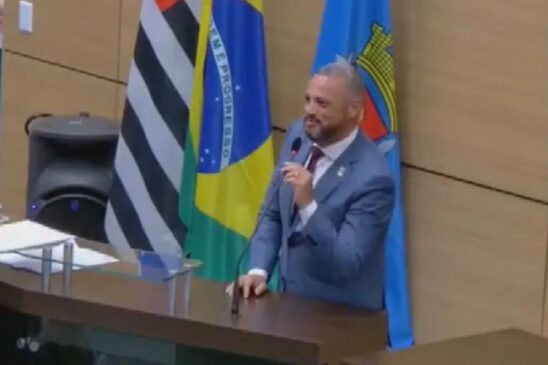 O ocorrido inusitado aconteceu durante sessão da Câmara Municipal, às 20h, no dia 14