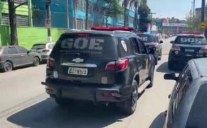 Nesta fase da operação, os policiais cumprem oito mandados de busca e apreensão
