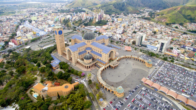 A cidade de Aparecida deverá receber vários turistas neste feriado do dia 12 de outubro