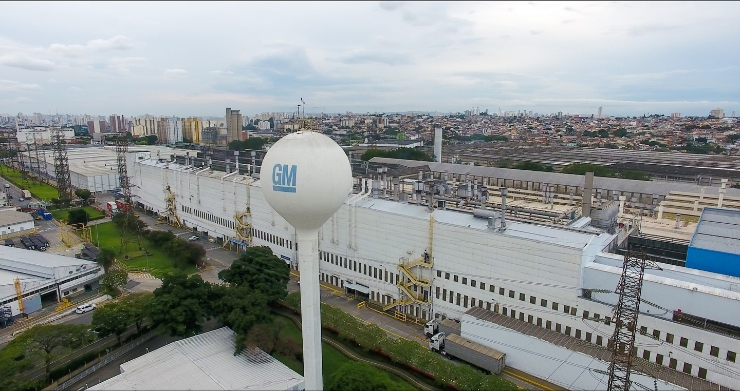 Em comunicado, a General Motors disse que a medida foi tomada após várias tentativas de lay-off