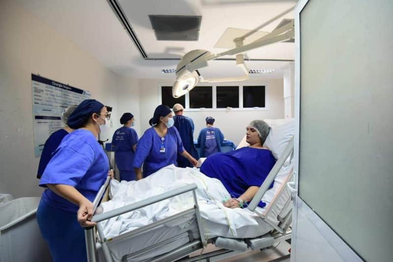 Da chegada do primeiro filho até o sexto, foram apenas 10 minutos de processo, segundo os médicos.