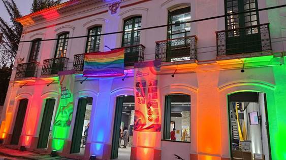 Fachada da Fábrica de Cultura Iguape durante a 1ª edição do Festival