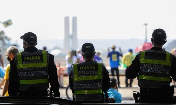 Concurso está suspenso desde 1º de outubro, quando Zanin deferiu liminar protocolada pelo PT