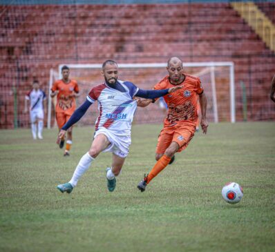 A fase semifinal da Copa Mauro Nóbrega de Futebol Amador aconteceu no último domingo (8) no estádio Municipal Ernesto Rocco.