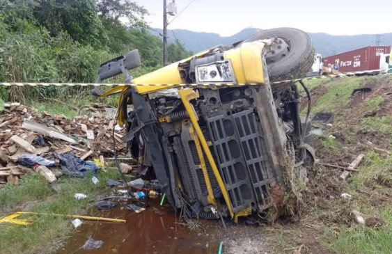 Acidente ocorreu na tarde de hoje, na Rodovia Anchieta