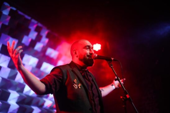 Brasiliense Gaê lança canções inéditas em álbum "Ao Vivo em Brasília", nesta quinta-feira (30)