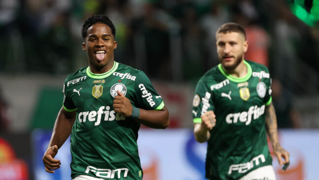 Endrick, Flaco López (2) e Éder (contra), marcaram os gols da partida