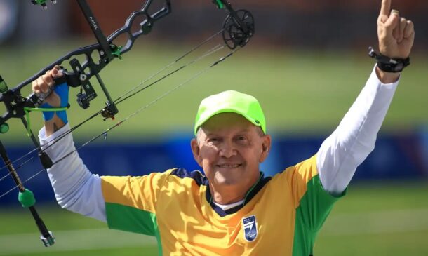 Somente hoje o Brasil, líder disparado no quadro de medalhas, subiu mais de 40 vezes ao pódio