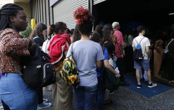 As provas serão aplicadas no dia 5 de maio em 220 cidades.