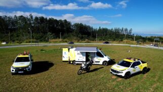 Com o objetivo de minimizar os impactos do aumento do fluxo de carros, as viaturas estarão posicionadas em pontos estratégicos para orientação e prestação de serviços de apoio aos motoristas e usuários