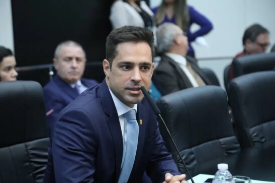 O deputado estadual Leonardo Siqueira (Novo)
