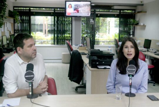 Marina Helena, do Novo, durante participação no podcast De Olho no Poder
