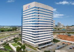 A Prefeitura de São Paulo vai processar a concessionária Enel, que atua na região metropolitana, pela falta de energia em SP