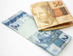 De acordo com a Anefac (Associação Nacional de Executivos de Finanças), há uma variação de mais de 800% entre a Selic e as taxas de juros cobradas dos consumidores