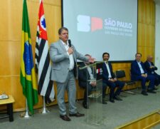 O governador Tarcísio de Freitas anunciou nesta quarta-feira (29) investimento estadual de R$ 48,5 milhões no novo Mutirão de Ortopedia da Secretaria da Saúde