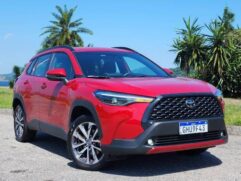 O motor flex 2.0L Dynamic Force de quatro cilindros e 16V entrega 177 cavalos com etanol e 169 cavalos com gasolina