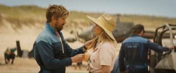 Ryan Gosling e Emily Blunt em cena de 'O Dublê'