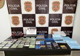 A equipe investigava o homem devido à abertura de diversas contas em seu nome para a realização de empréstimos e crediários que nunca eram quitados, o que gerou um prejuízo de R$ 3 milhões