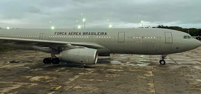 Os 47 fazem parte de uma lista de 102 brasileiros e familiares próximos apresentada aos governos envolvidos