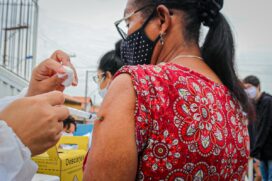 Vacinação acontece de segunda a sexta-feira, exceto feriado e ponto facultativo, das 08h às 16h