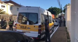 Criança de 4 anos foi encontrada embaixo do banco