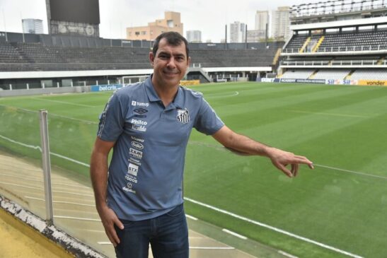 Além dos jogadores já confirmados, a diretoria do Santos, chefiada por Marcelo Teixeira, ainda atua nos bastidores para trazer outros atletas