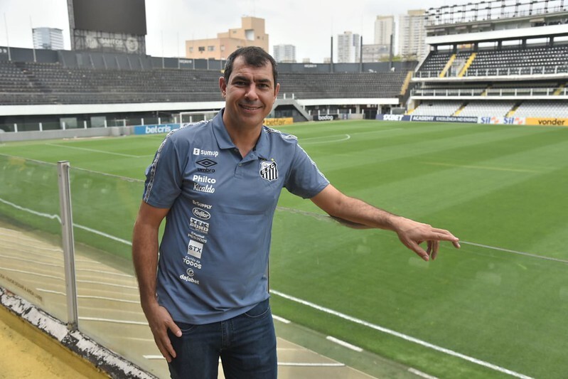 Além dos jogadores já confirmados, a diretoria do Santos, chefiada por Marcelo Teixeira, ainda atua nos bastidores para trazer outros atletas
