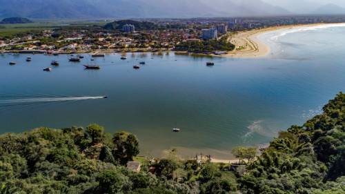 Prefeituras de várias cidades litorâneas investiram em programação diversa para a estação mais quente do ano