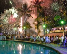 No momento da virada, o Casa Grande preparou um show de fogos de artifício e mais de mil balões