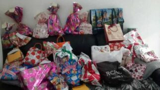 Mais de 200 crianças ainda esperam por uma sacolinha de Natal
