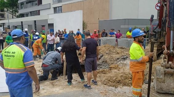 Na região ocorre uma obra da Prefeitura de São Paulo para requalificação da avenida