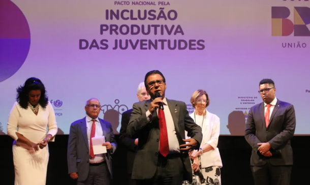 Ministro pediu às empresas que tentem adequar os salários oferecidos aos patamares de lucro obtidos