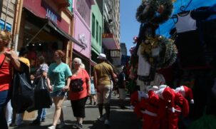 Pesquisa de intenção de compra no Natal mostra que a maioria (60,5%) pretende gastar entre R$ 150 e R$ 450