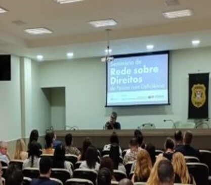 Participaram do evento profissionais da rede de defesa, garantia de direitos e demais pessoas que atuam em atendimento