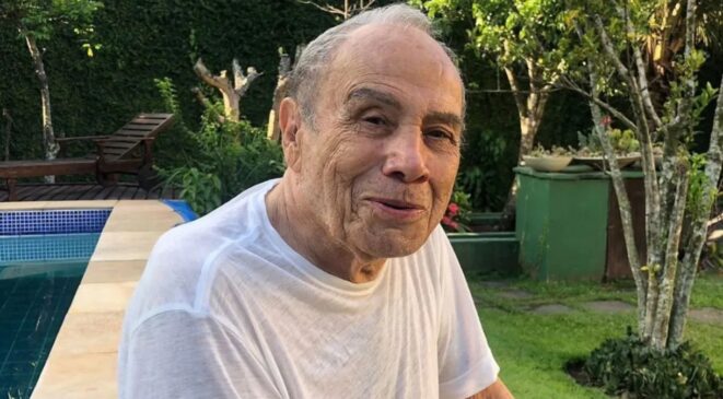 Stênio Garcia afirma ter direito de usufruto vitalício do imóvel e acusa as filhas de ocuparem o espaço de forma indevida