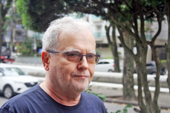 Carriço lamenta que os canais não possuem circuito adequado para pedestres que querem sombra