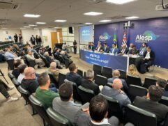 Anderson Pomini, anunciou na manhã desta terça-feira na Assembleia Legislativa de São Paulo (Alesp) o início das obras do túnel entre Santos e Guarujá