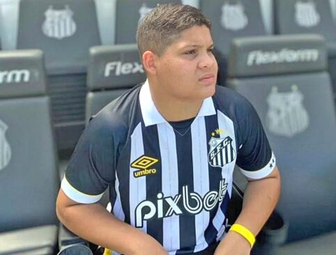 Fabiana explica que a vida de Enzo, até os seus 11 anos, era completamente normal